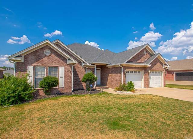 Property at 1250 Edge Valley Dr, Conway, AR 72032, 4 beds, 2 baths