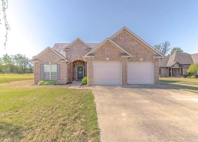 Property at 201 Hollis St, Bono, AR 72416, 4 beds, 3 baths