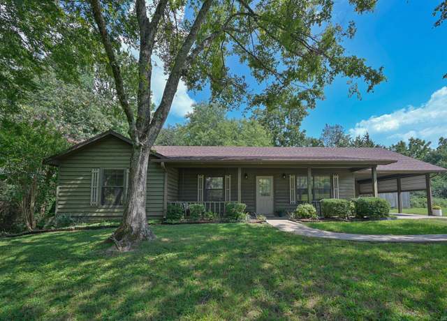 Property at 1108 Weiss St, Mena, AR 71953, 3 beds, 2 baths
