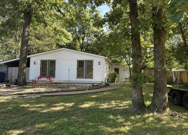 Property at 704 Birdie Dr, Mountain Home, AR 72653, 4 beds, 2 baths