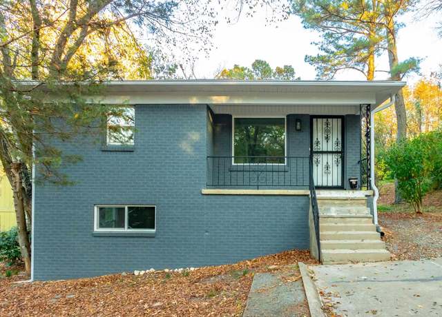 Property at 107 N Summit St, Little Rock, AR 72205, 3 beds, 2 baths