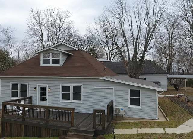 Property at 216 N 4th, MO 65791, 3 beds, 1 bath