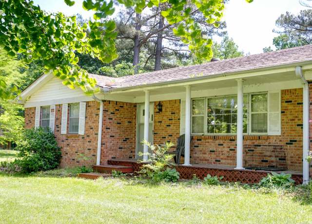 Property at 312 N East St, Harrisburg, AR 72432, 3 beds, 2 baths