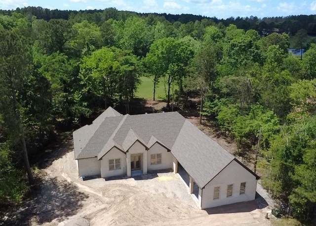 Property at 121 Panorama Dr, Hot Springs Village, AR 71909, 3 beds, 3 baths