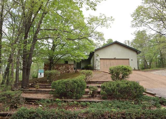 Property at 908 Crusoe Ave, Horseshoe Bend, AR 72512, 3 beds, 2 baths