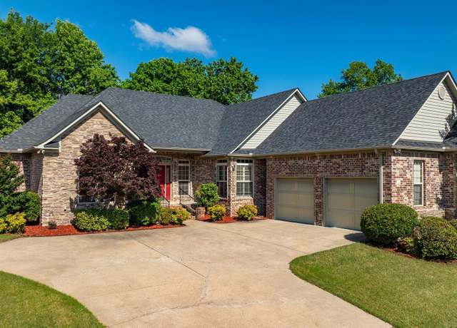 Property at 845 Cordoba Dr, Conway, AR 72034, 4 beds, 3 baths