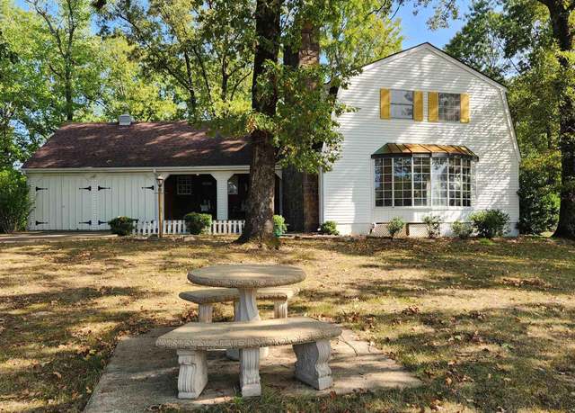 Property at 2742 E Highway 270, Mount Ida, AR, 3 beds, 3 baths