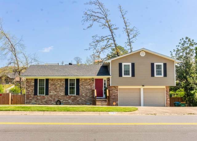 Property at 1700 Old Forge Dr. Dr, Little Rock, AR 72227, 3 beds, 2 baths