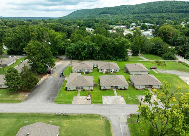 Property at 1008 W Wilson St, Heber Springs, AR 72543, 40 beds, 22 baths