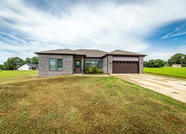 Property at 74 Bella Grace Dr, Lonoke, AR 72086, 4 beds, 2 baths