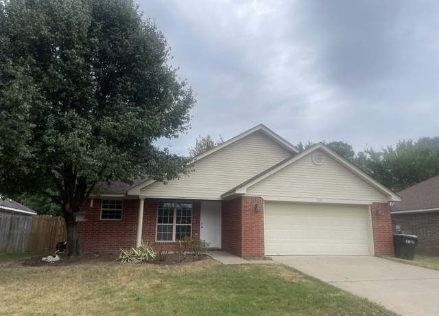 Property at 2250 Landover Trl, Conway, AR 72032, 3 beds, 2 baths