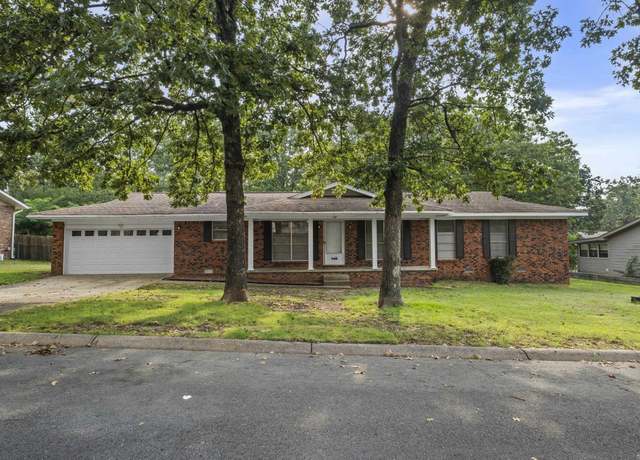 Property at 42 Jackson Oaks Dr, Sherwood, AR 72120, 3 beds, 2 baths