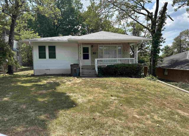 Property at 110 Forest Park Pl, Hot Springs, AR 71901, 2 beds, 1 bath