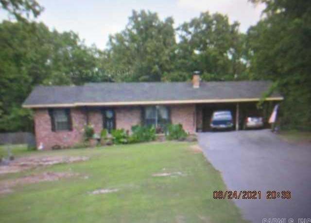 Property at 20700 Lisa Dr, Little Rock, AR 72210, 3 beds, 2 baths
