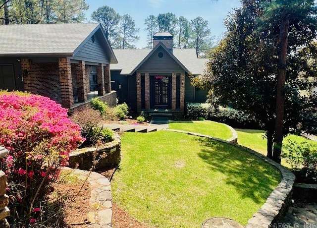 Property at 77 El Dorado Dr, Little Rock, AR 72212, 4 beds, 4.5 baths