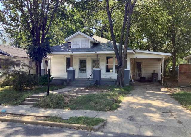 Property at 209 N Patterson St, Hot Springs, AR 71901, 3 beds, 2 baths