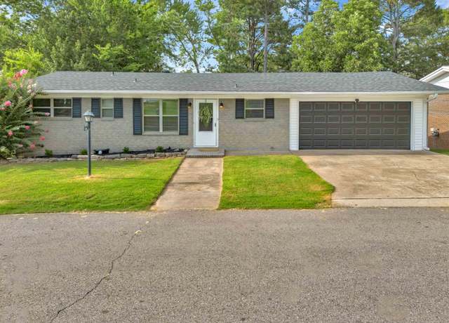 Property at 1409 View St, Morrilton, AR 72110, 3 beds, 2 baths