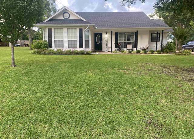 Property at 6 Timber Ridge Dr, Atlanta, TX 75551, 4 beds, 3 baths