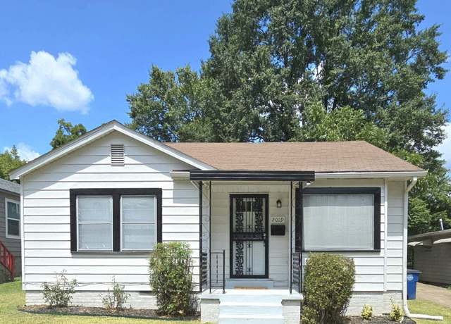 Property at 2019 W Short 17th St, North Little Rock, AR 72114, 3 beds, 2 baths