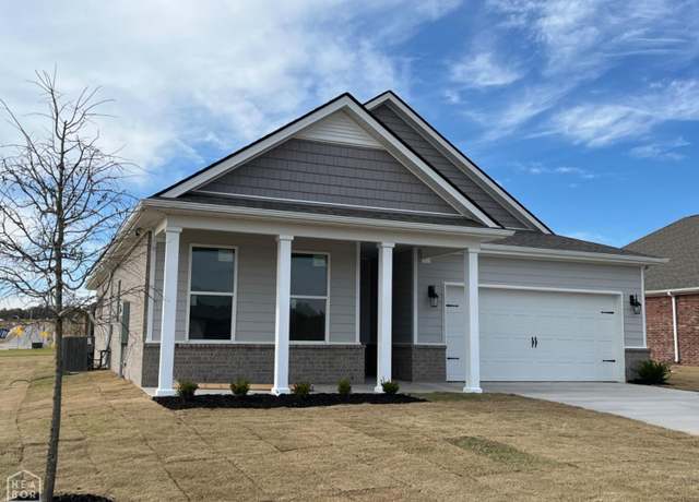Property at 3421 Hank Dr, Jonesboro, AR 72404, 3 beds, 2 baths