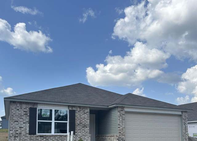 Property at 1479 Meadows Dr, Benton, AR 72019, 3 beds, 2 baths