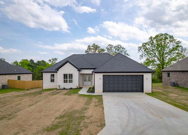 Property at 236 Michelle Dr Dr, Beebe, AR 72012, 4 beds, 2 baths