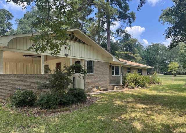 Property at 4258 Calion Hwy, El Dorado, AR 71730, 4 beds, 2 baths