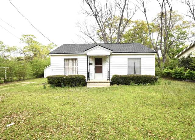 Property at 568 Jenkins St, Camden, AR 71701, 2 beds, 1 bath