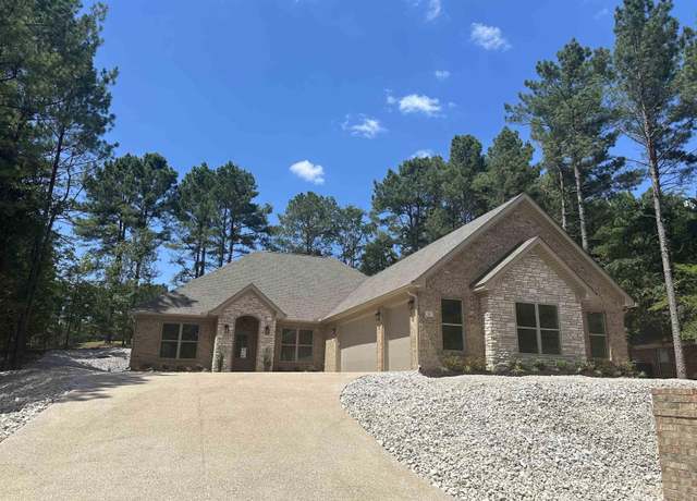 Property at 93 Panorama Dr, Hot Springs Village, AR 71909, 4 beds, 2.5 baths