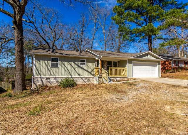 Property at 2704 W Greenbrier Dr, Benton, AR 72015, 3 beds, 2 baths