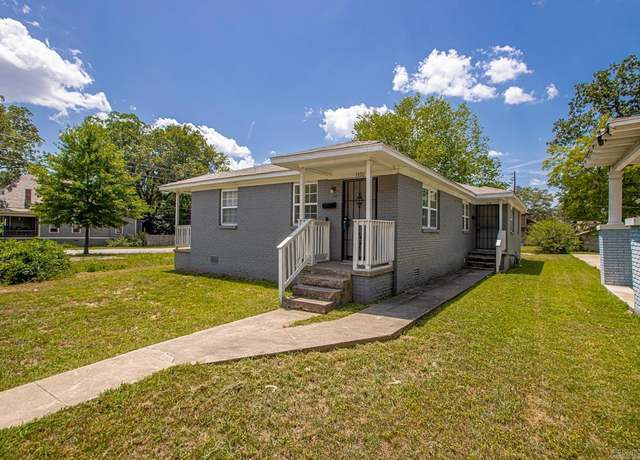 Property at 1320 S Summit St, Little Rock, AR 72202, 4 beds, 2 baths