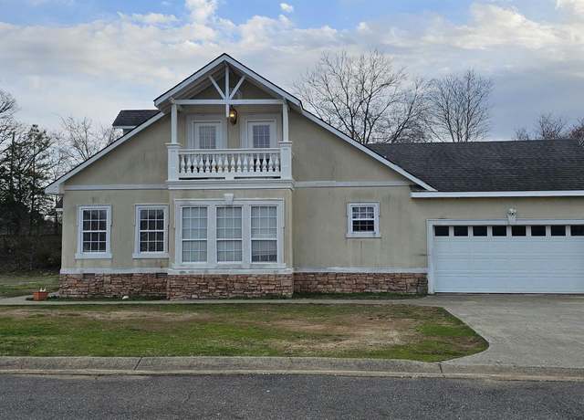 Property at 109 Gabor Ln Ln, Hot Springs, AR 71913, 4 beds, 2.5 baths