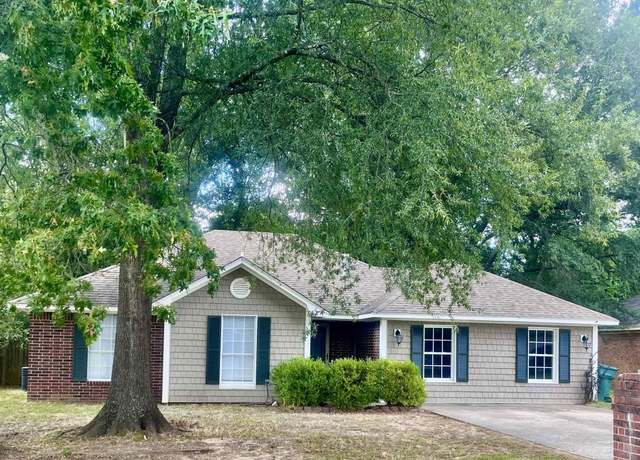 Property at 2758 Eastport Cir, Conway, AR 72034, 4 beds, 2 baths