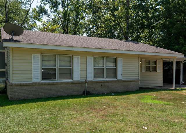 Property at 409 Hayes St, Jacksonville, AR 72076, 3 beds, 1.5 baths