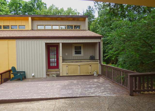 Property at 12 Eufaula Trl, Cherokee Village, AR 72529, 2 beds, 2 baths