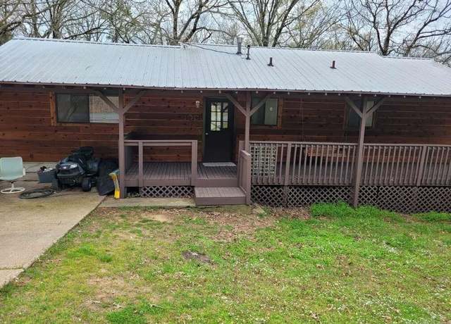 Property at 230 Riverview, Fairfield Bay, AR, 3 beds, 2 baths