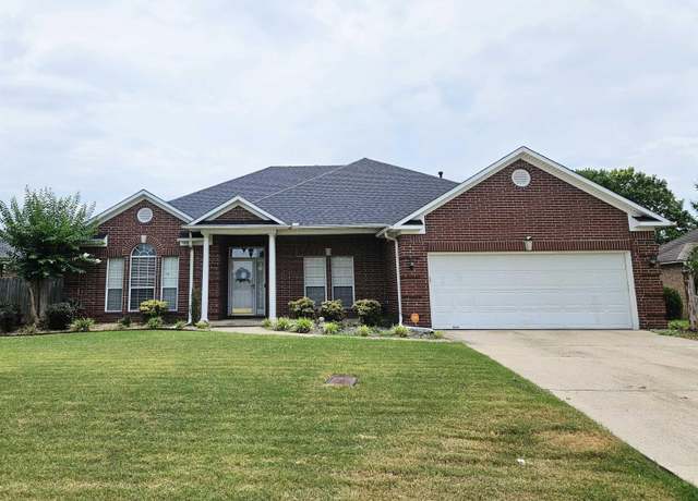 Property at 1730 John Bryant Dr, Conway, AR 72034, 4 beds, 2.5 baths