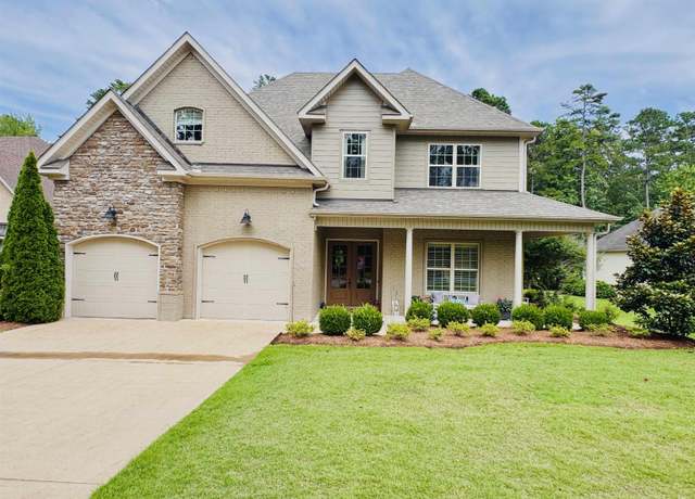 Property at 203 Miramar Blvd, Little Rock, AR 72223, 5 beds, 4 baths