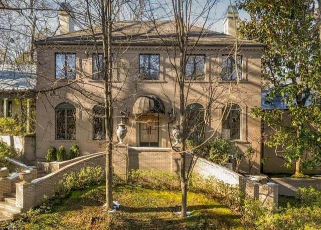 Property at 4 Saint Johns Ct, Little Rock, AR 72207, 4 beds, 4.5 baths