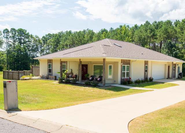 Property at 2311 Willowbrook, Arkadelphia, AR 71923, 3 beds, 2 baths