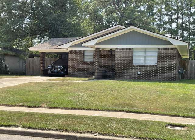 Property at 2304 Dianne Dr, Pine Bluff, AR 71603, 3 beds, 1.5 baths