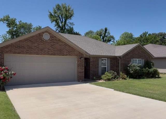 Property at 6033 Spencer Dr, Jonesboro, AR 72405, 4 beds, 2 baths