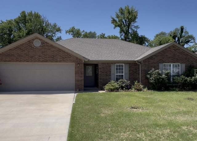 Property at 6033 Spencer Dr, Jonesboro, AR 72405, 4 beds, 2 baths