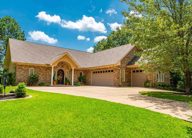 Property at 19 Valerosa Ln, Hot Springs Village, AR, 2 beds, 2.5 baths