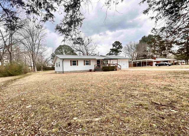 Property at 1511 N Broadway St, Heber Springs, AR 72543, 3 beds, 2 baths