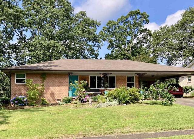 Property at 4613 Crestline Dr, North Little Rock, AR, 3 beds, 2 baths