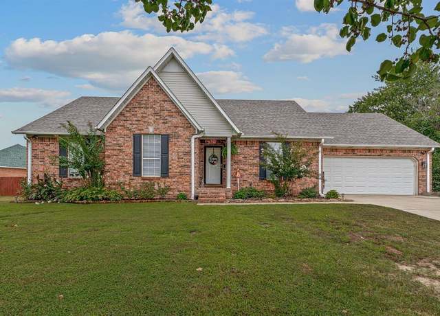 Property at 1021 Cypress Springs Cv, Jonesboro, AR, 3 beds, 2 baths