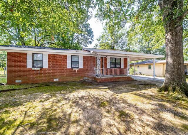 Property at 5621 Applewood Dr, North Little Rock, AR 72118, 3 beds, 1.5 baths