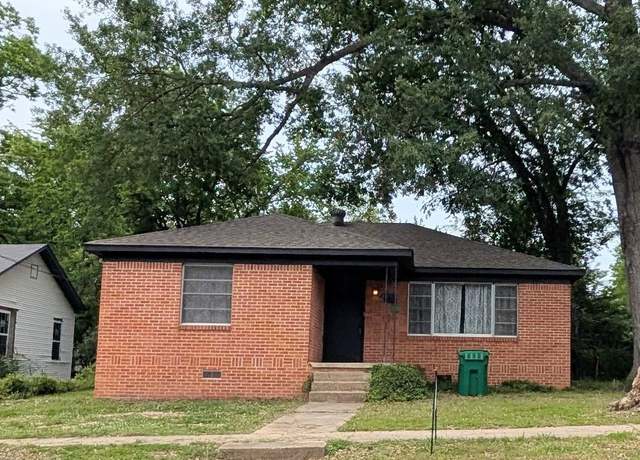 Property at 401 W South St, Benton, AR 72015, 4 beds, 2 baths