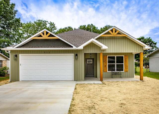 Property at 912 Lakeshore Dr, Heber Springs, AR 72543, 3 beds, 3 baths